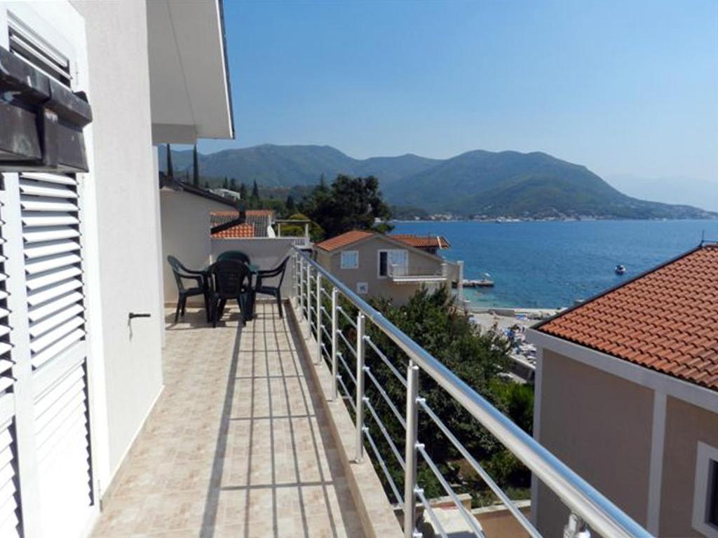 Guest House Savina Herceg Novi Rum bild